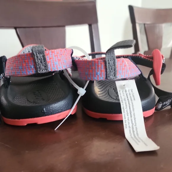Chaco Youth Y4 Pink Black Z-Strap Sandals | Hiking Outdoor Comfort - Picture 4 of 7